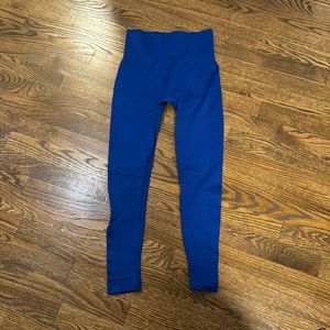 Set active set in royal blue